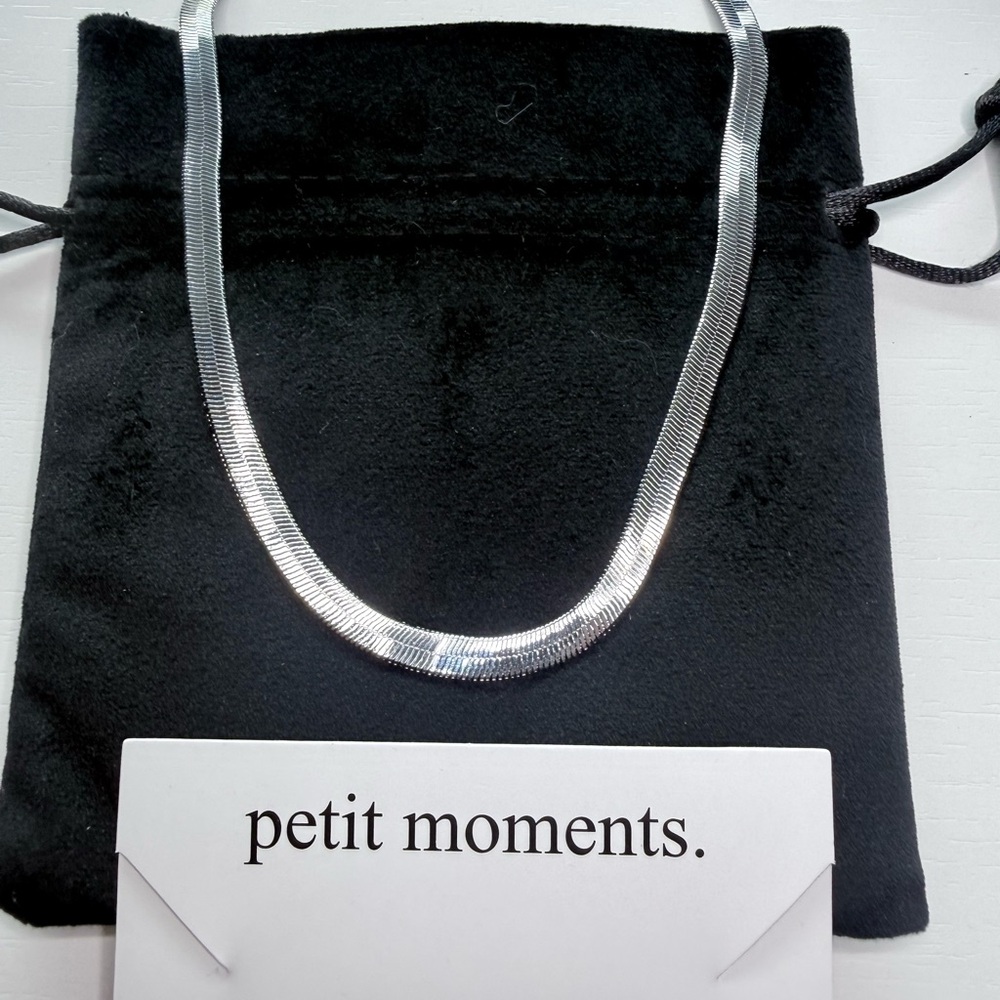 Petit Moments 20” Silver Herringbone Necklace